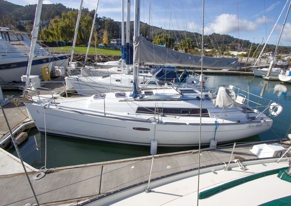 Beneteau 31 image