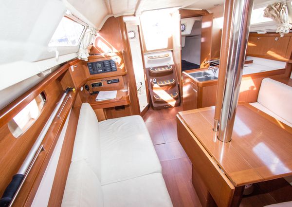 Beneteau 31 image