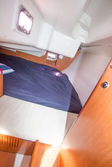 Beneteau 31 image