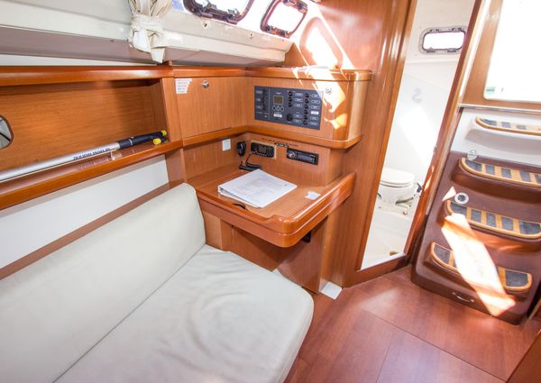 Beneteau 31 image