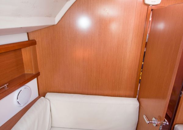 Beneteau 31 image