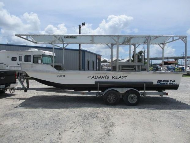 reduced!2000 23 ft carolina skiff semi v 238 - the hull