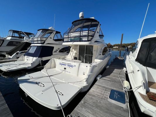 Sea Ray 44 Sedan Bridge - main image