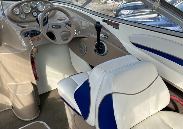 Bayliner 212-CUDDY-CABIN-CRUISER image