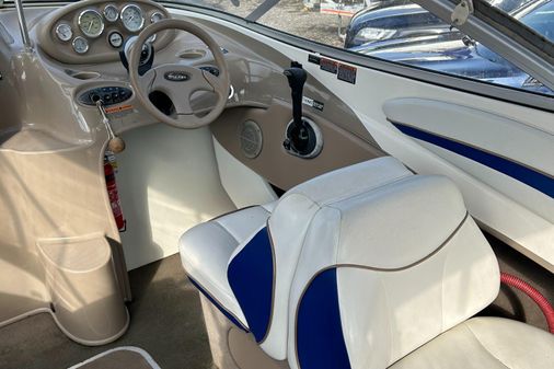 Bayliner 212-CUDDY-CABIN-CRUISER image