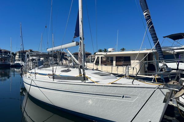 Bavaria 38 - main image