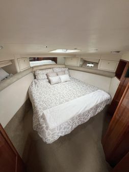 Riviera 43 Flybridge image