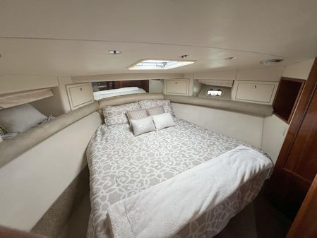 Riviera 43 Flybridge image