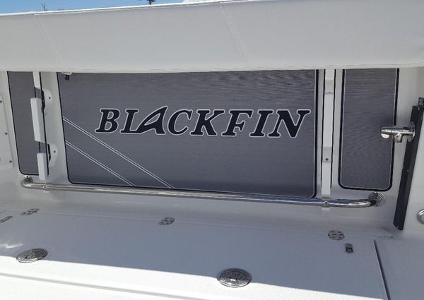 Blackfin 242CC image