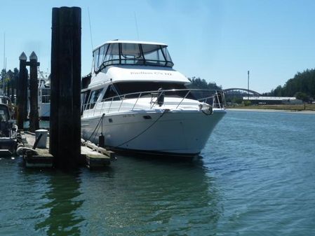 Bayliner 3988 Motoryacht image