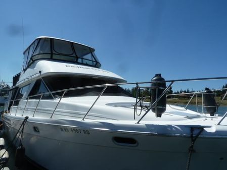 Bayliner 3988 Motoryacht image