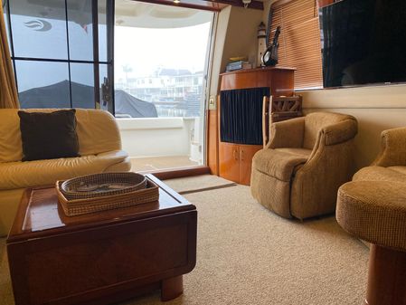 Carver 570 Voyager Pilothouse image