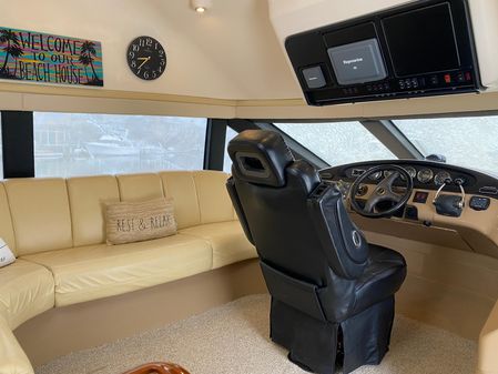 Carver 570 Voyager Pilothouse image