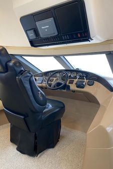 Carver 570 Voyager Pilothouse image