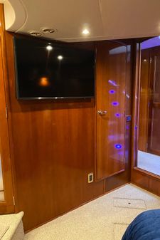 Carver 570 Voyager Pilothouse image