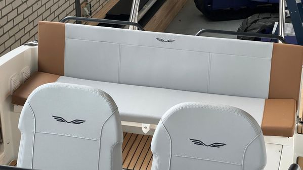 Beneteau Flyer 8 SUNdeck image