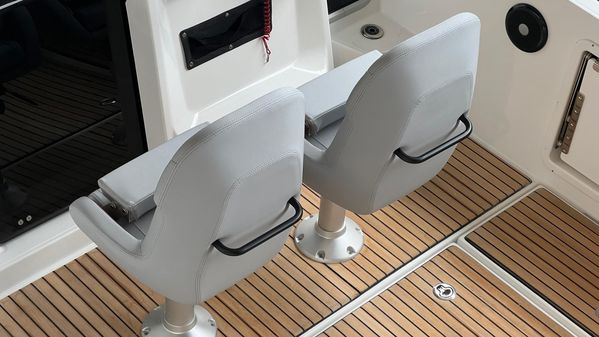 Beneteau Flyer 8 SUNdeck image