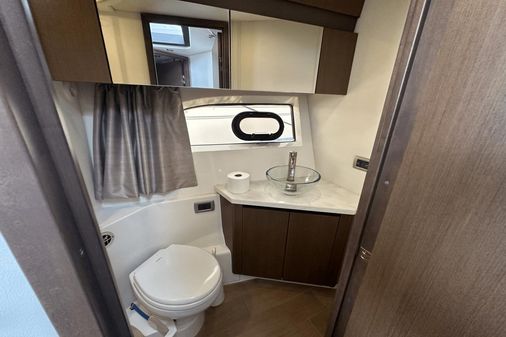 Sea Ray 400 Sundancer image