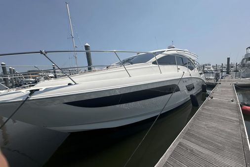 Sea Ray 400 Sundancer image