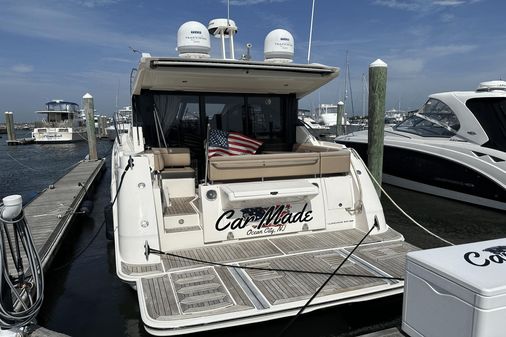 Sea Ray 400 Sundancer image