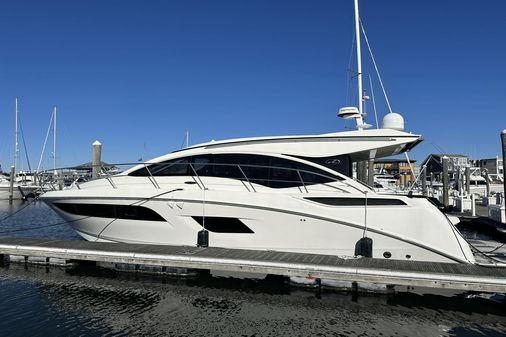 Sea Ray 400 Sundancer image