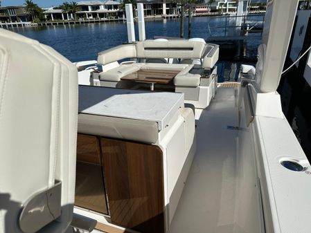 Tiara Yachts 43 LS image