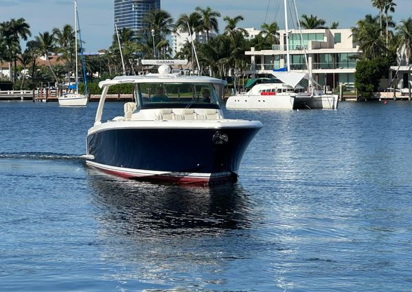 Tiara Yachts 43 LS image