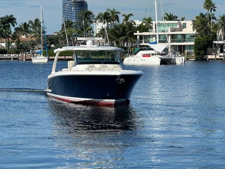 Tiara Yachts 43 LS image