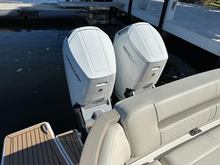 Tiara Yachts 43 LS image