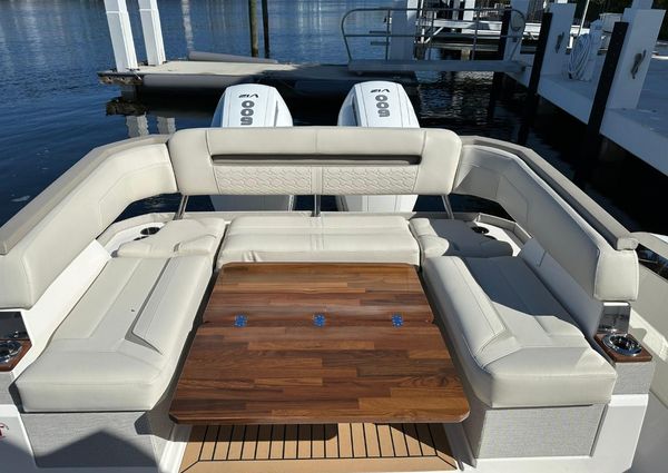 Tiara Yachts 43 LS image