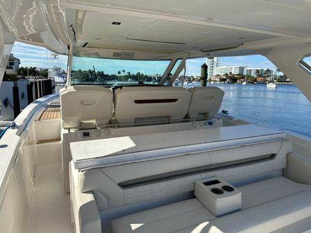 Tiara Yachts 43 LS image