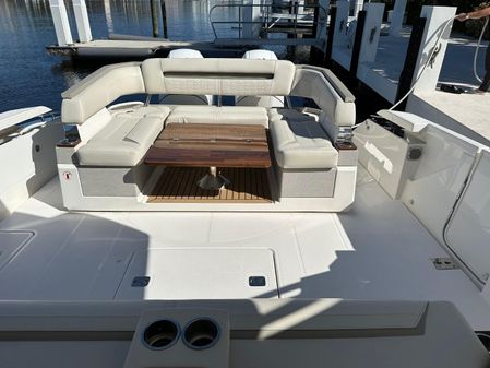 Tiara Yachts 43 LS image