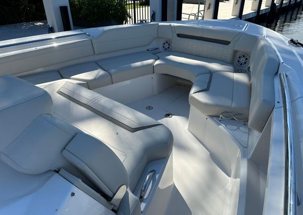 Tiara Yachts 43 LS image