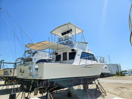 Cabo 35 Flybridge Sportfisher image