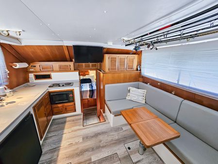 Cabo 35 Flybridge Sportfisher image