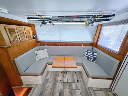 Cabo 35 Flybridge Sportfisher image