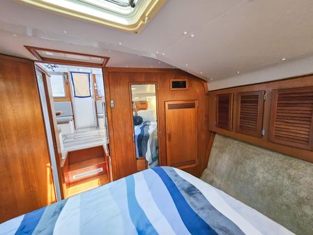 Cabo 35 Flybridge Sportfisher image