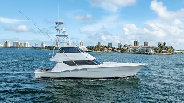 Hatteras 60 Convertible 