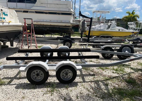 Boston Whaler 190 Montauk image