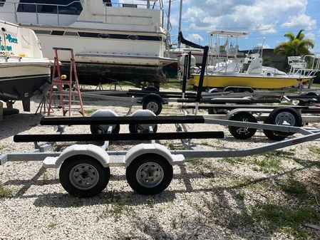 Boston Whaler 190 Montauk image