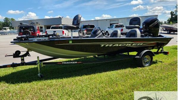 Tracker Pro Team 175 