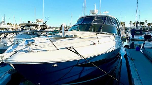 Sea Ray 370 Venture 