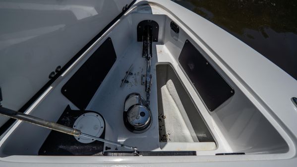 Nor-Tech 392 Super Fish Center Console image