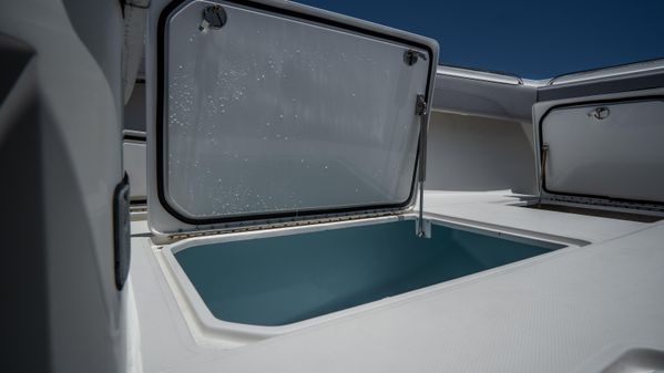 Nor-Tech 392 Super Fish Center Console image