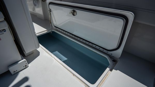 Nor-Tech 392 Super Fish Center Console image