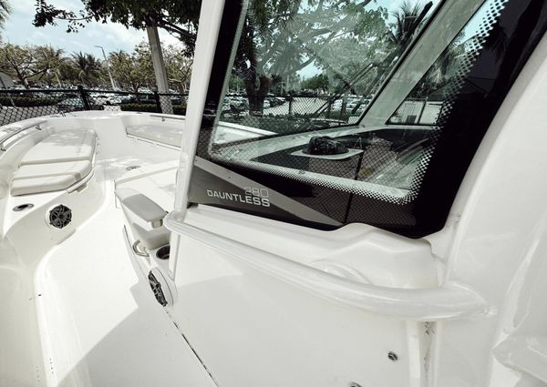 Boston Whaler 280 Dauntless image