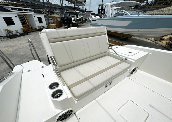 Boston Whaler 280 Dauntless image