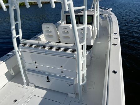 Contender 39-ST-CENTER-CONSOLE image