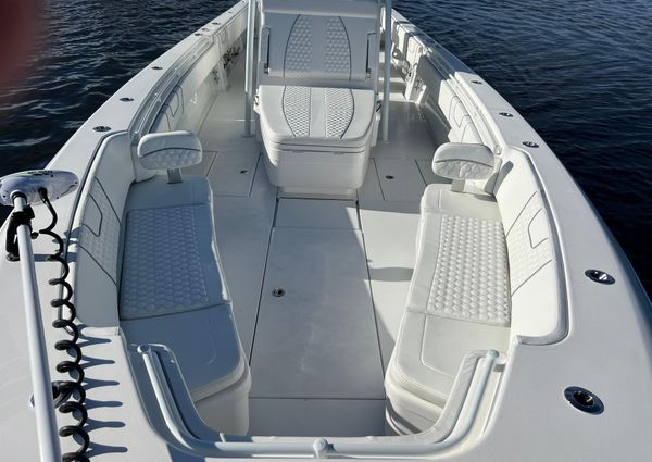 Contender 39-ST-CENTER-CONSOLE image