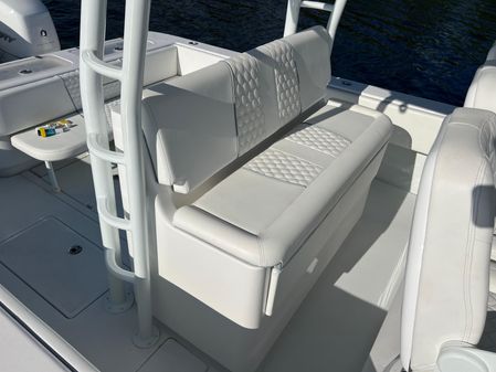 Contender 39-ST-CENTER-CONSOLE image